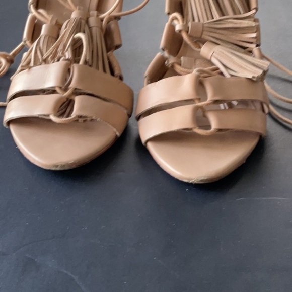 Loeffler Randal Luz Tassel Lace up nude size 8.5 - Picture 3 of 12